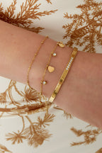 bedel armband met harten en diamanten