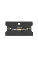 gleaming luck armband