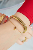 cherry armband